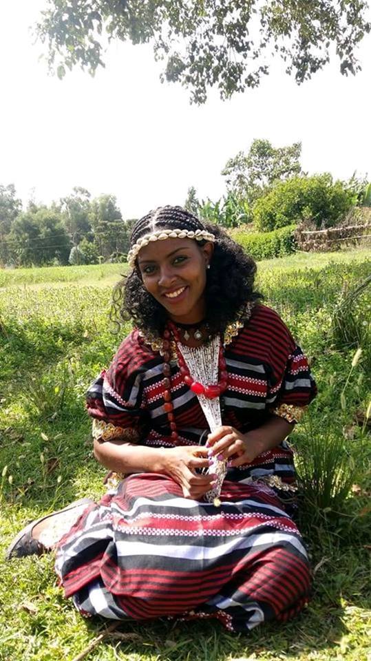 Hadiya Ethiopia: Hadiya Girl in Traditional Attire 2